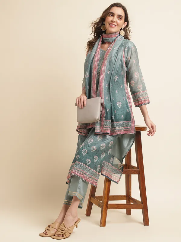 Women_White_Floral_Straight_Kurta_Sets
