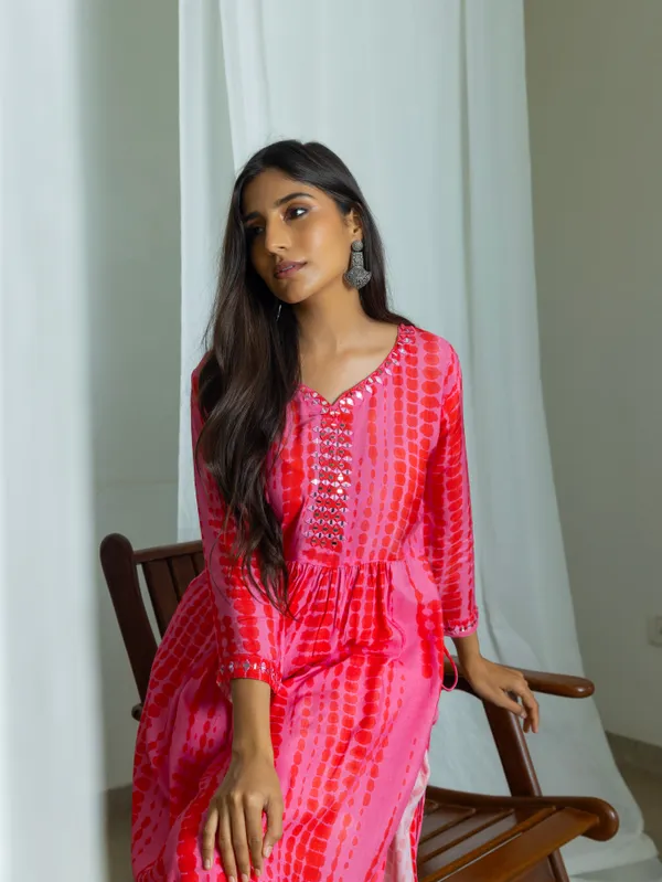 Pink_Self_Design_Flared_Three-Quarter_Sleeves_Kurta_Sets