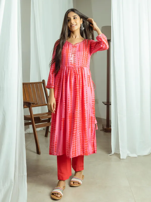 Pink_Self_Design_Flared_Three-Quarter_Sleeves_Kurta_Sets