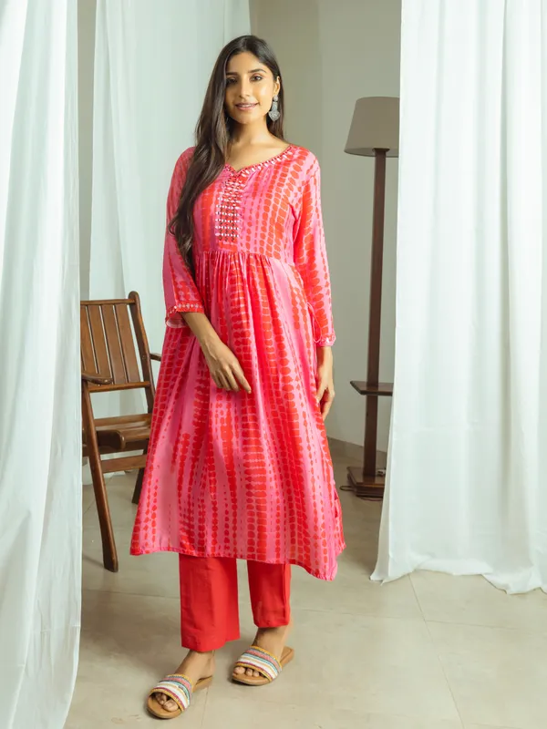Pink_Self_Design_Flared_Three-Quarter_Sleeves_Kurta_Sets