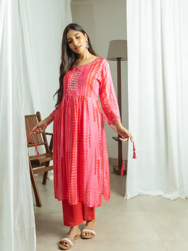 Pink_Self_Design_Flared_Three-Quarter_Sleeves_Kurta_Sets