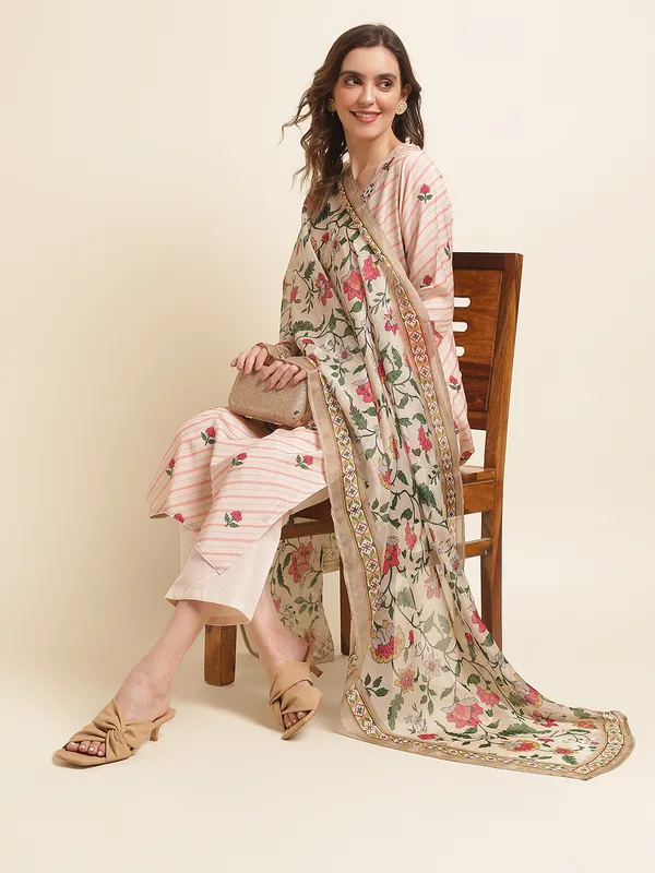 Women_White_Floral_Straight_Kurta_Sets