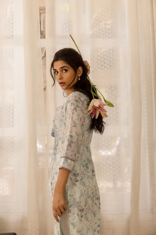 Women_Grey_A-Line_Sequinned_Kurta_and_Trousers_With_Dupatta