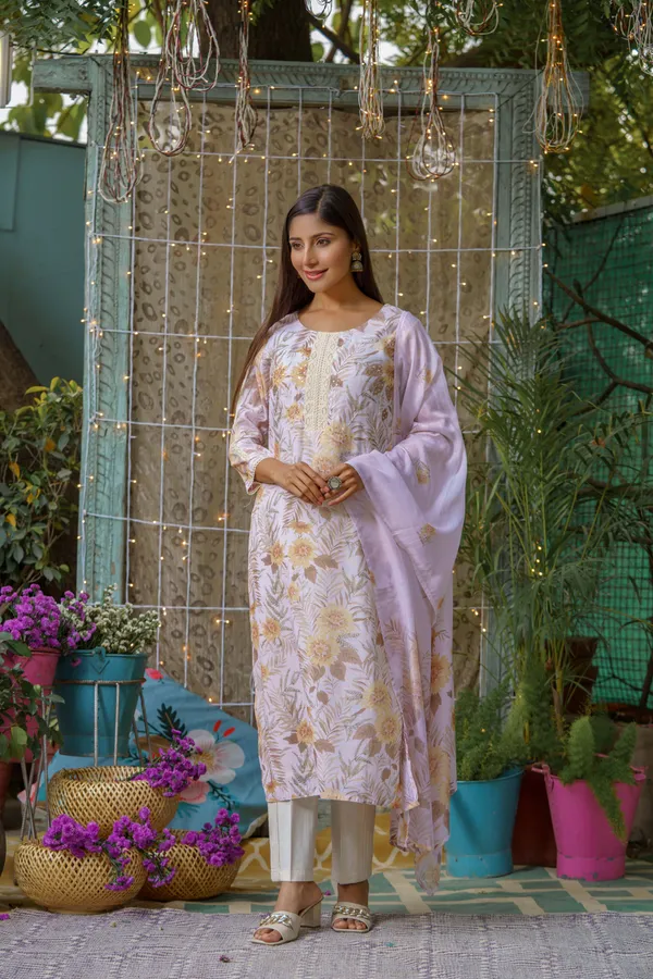 women_Mustard_Floral_Printed_Kurta_Sets