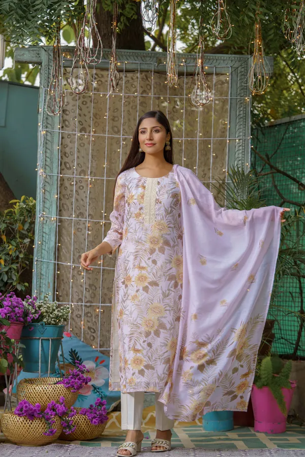 women_Mustard_Floral_Printed_Kurta_Sets