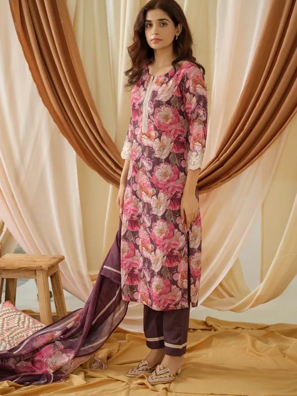 women_Purple_Floral_Printed_Kurta_and_Trousers_With_Dupatta