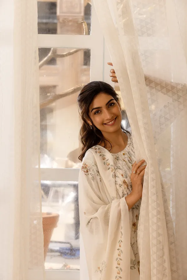 Women_Off_White_A-Line_Sequinned_Kurta_and_Trousers_With_Dupatta