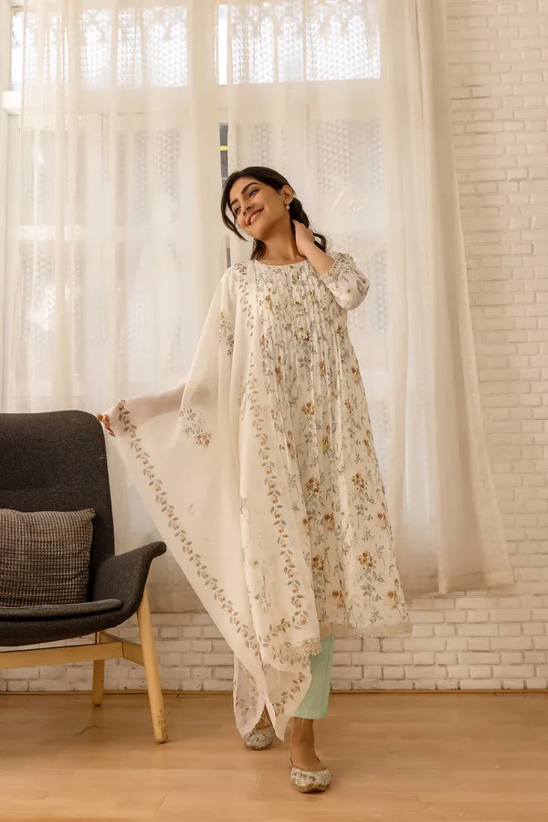 Women_Off_White_A-Line_Sequinned_Kurta_and_Trousers_With_Dupatta