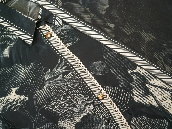 Black_&_White_Floral_Printed_Straight_Kurta_and_Trousers_With_Dupatta