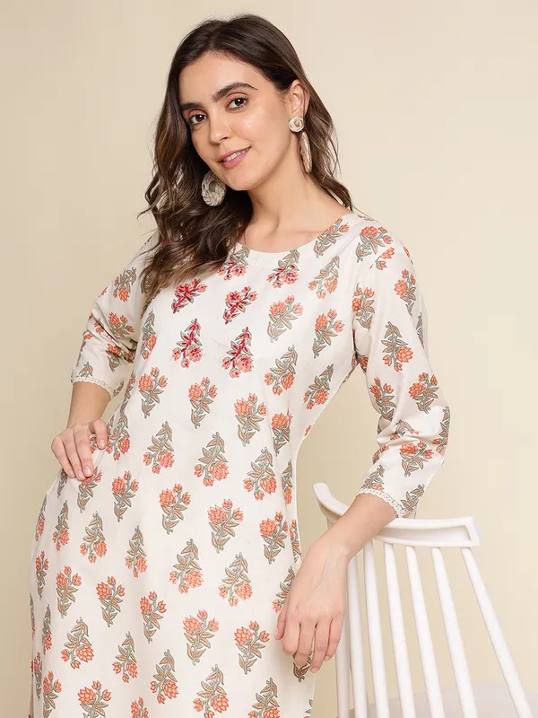White_&_Red_Floral_Printed_Straight_Kurta_and_Trousers