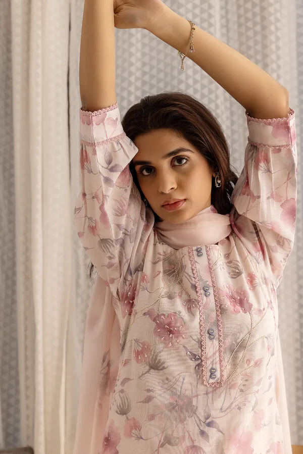 Women_Peach_A-Line_Beads_and_Stones_Kurta_and_Trousers_With_Dupatta