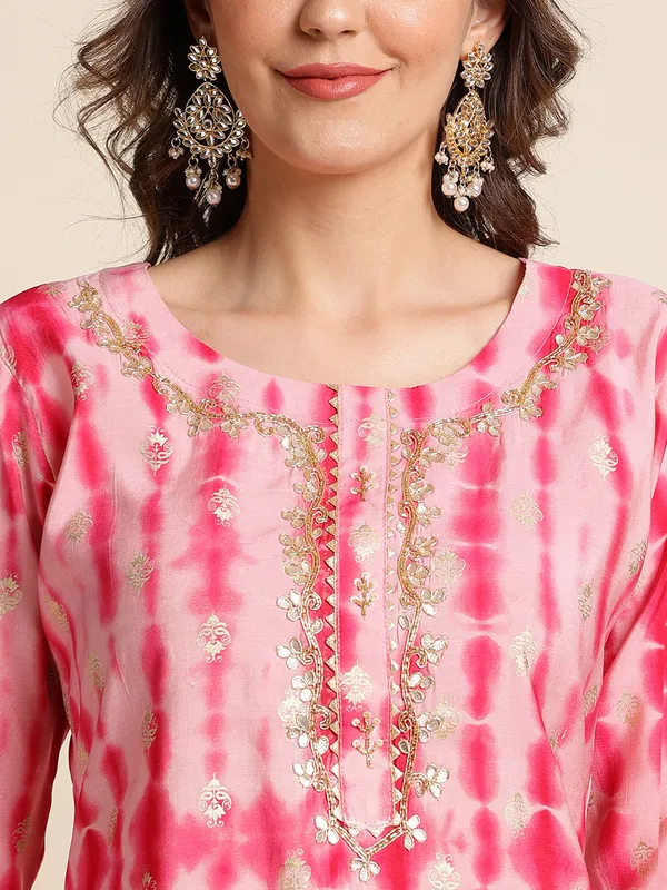 Pink_Geometric_Embroidered_Straight_Kurta_and_Trousers_With_Dupatta