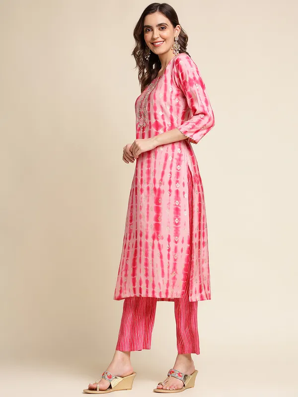 Pink_Geometric_Embroidered_Straight_Kurta_and_Trousers_With_Dupatta