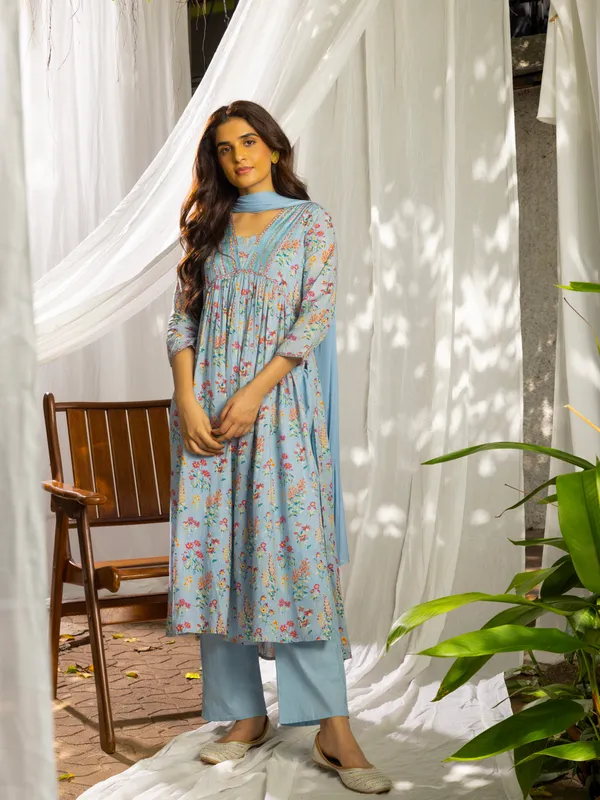 Blue_Floral_Printed_A-Line_Kurta_and_Trousers_With_Dupatta