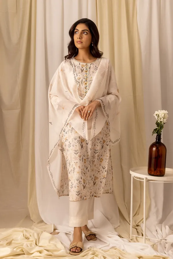 Women_Pink_A-Line_Sequinned_Kurta_and_Trousers_With_Dupatta