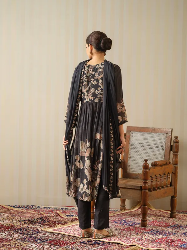 Black_Embroidered_Calf_Length_Festive_Kurti_and_Trousers_With_Dupatta