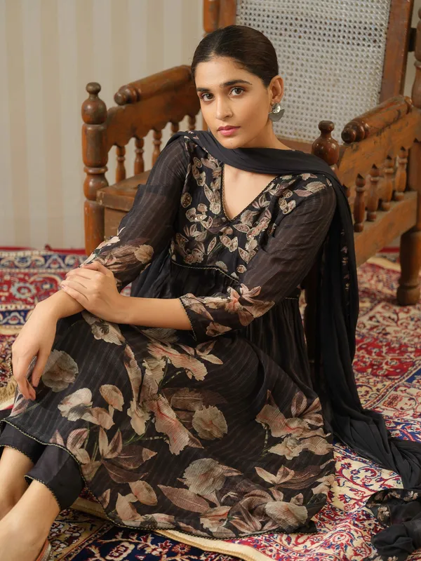 Black_Embroidered_Calf_Length_Festive_Kurti_and_Trousers_With_Dupatta
