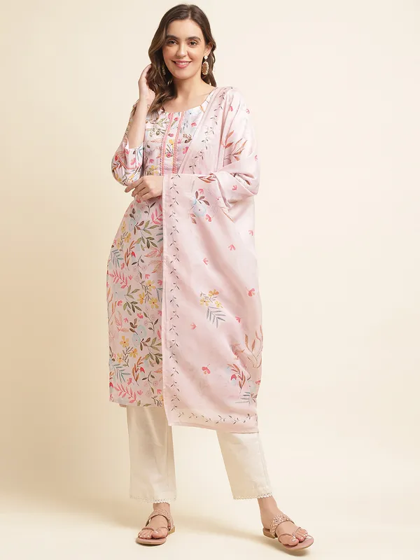Women_White_Floral_Straight_Kurta_Sets