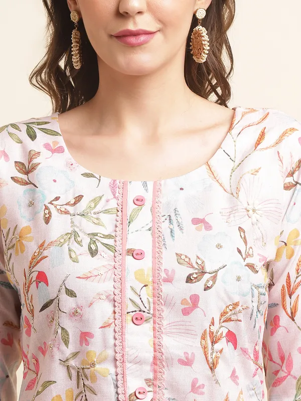 Women_White_Floral_Straight_Kurta_Sets