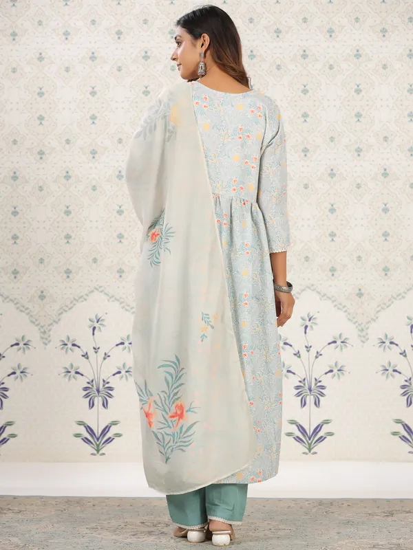 Sea_Green_Yoke_Design_Kurta_and_Trousers_With_Dupatta