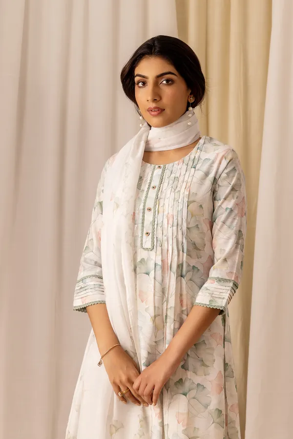 Women_White_A-Line_Sequinned_Kurta_and_Trousers_With_Dupatta