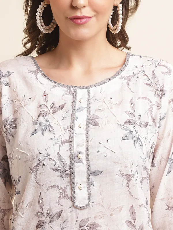 White_Floral_Printed_Regular_Sequinned_Linen_Kurta_with_Trousers_&_Dupatta