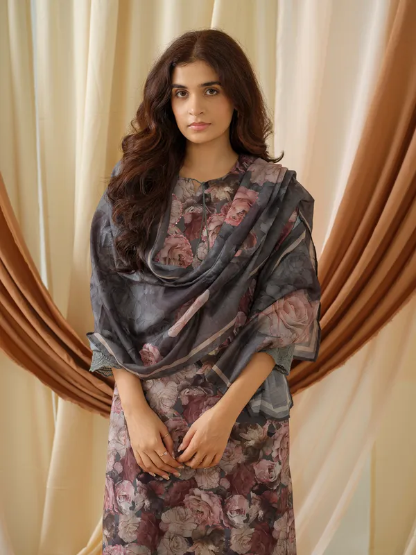women_Grey_Floral_Printed_Kurta_and_Trousers_With_Dupatta