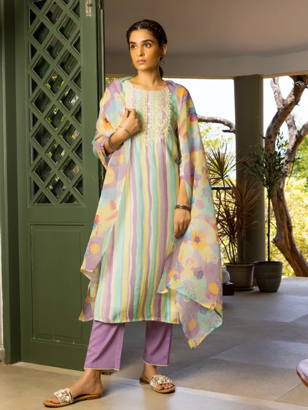 Multi_Embroidered_Straight_Three-Quarter_Sleeves_Kurta_Sets
