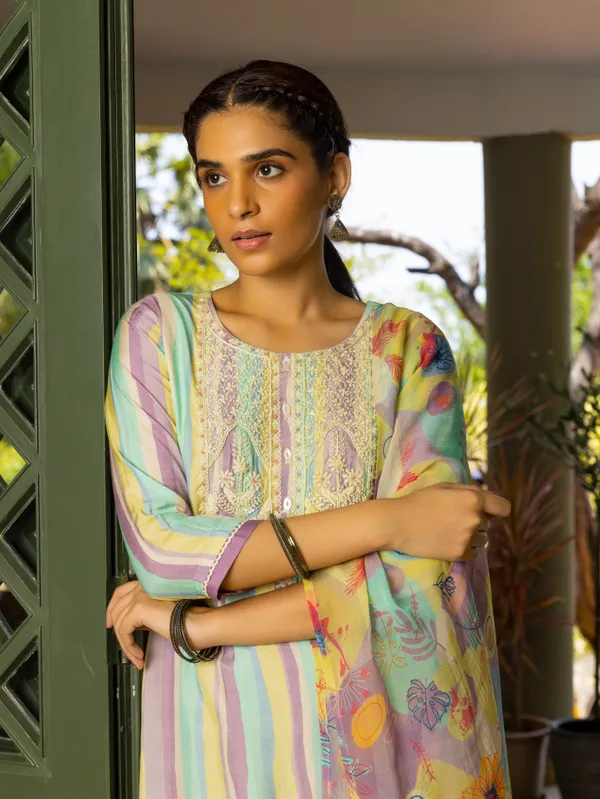 Multi_Embroidered_Straight_Three-Quarter_Sleeves_Kurta_Sets
