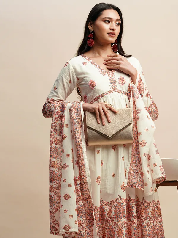 White_&_Orange_Floral_Printed_A-Line_Kurta_and_Trousers_With_Dupatta