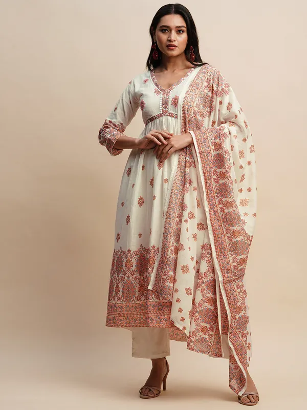 White_&_Orange_Floral_Printed_A-Line_Kurta_and_Trousers_With_Dupatta