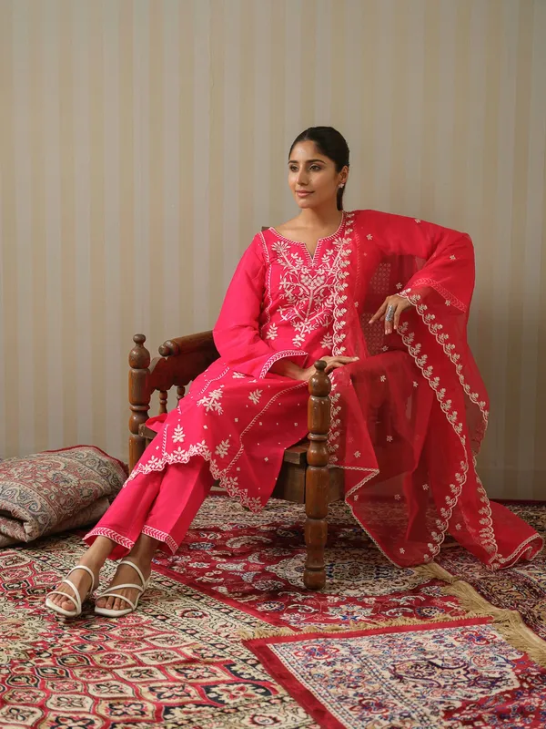 Pink_&_White_Woven_Design_Embroidered_Straight_Kurta_and_Trousers_With_Dupatta