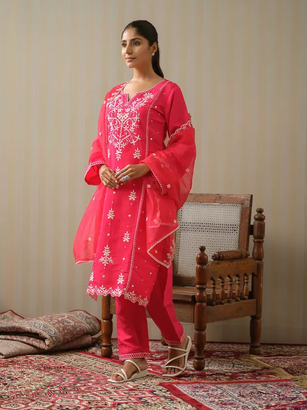 Pink_&_White_Woven_Design_Embroidered_Straight_Kurta_and_Trousers_With_Dupatta