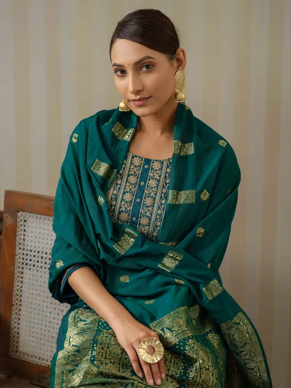 BLUE_Yoke_Design_Woven_Design_Straight_Kurta_and_Trousers_With_Dupatta