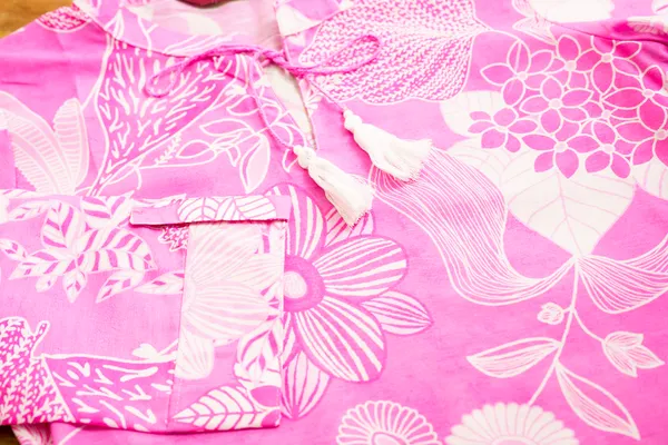 Rose_Floral_Printed_Straight_Kurta_and_Trousers