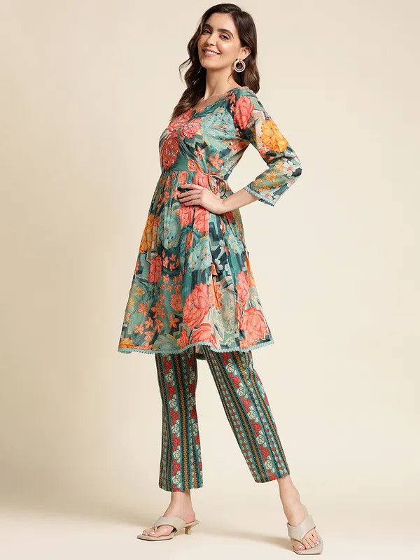 Women_Green_Regular_Printed_Floral_Tops_with_Trousers