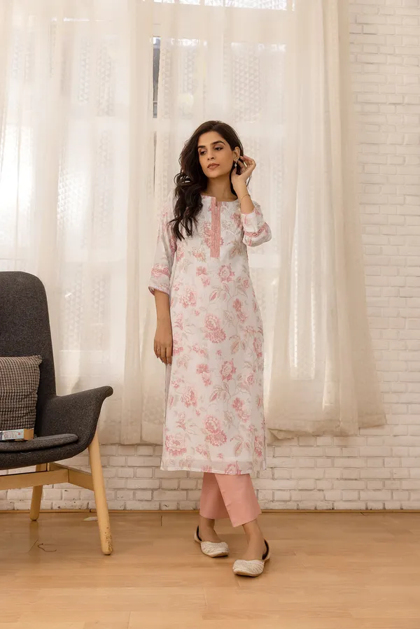 Women_Pink_A-Line_Sequinned_Kurta_and_Trousers_With_Dupatta