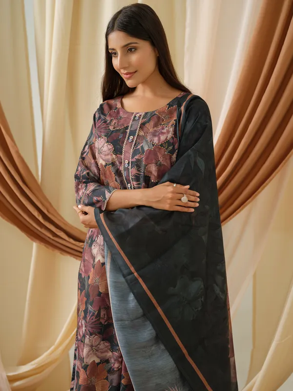women_Teal_Floral_Printed_Kurta_and_Trousers_With_Dupatta