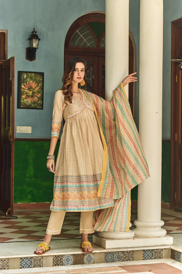 women_Gold_Ethnic_Motifs_Printed_Kurta_Sets