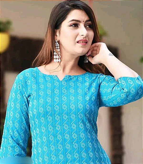 Sky_Bkue_Cotton_Blend_Long_Fibres,_Extra_Softness_Kurti