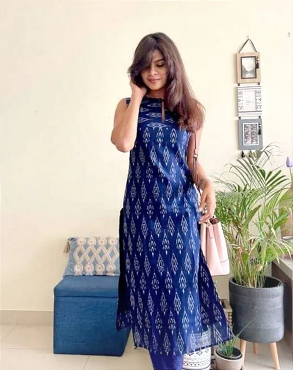Blue_Rayon_Long_Fibres,_Extra_Softness_Kurti