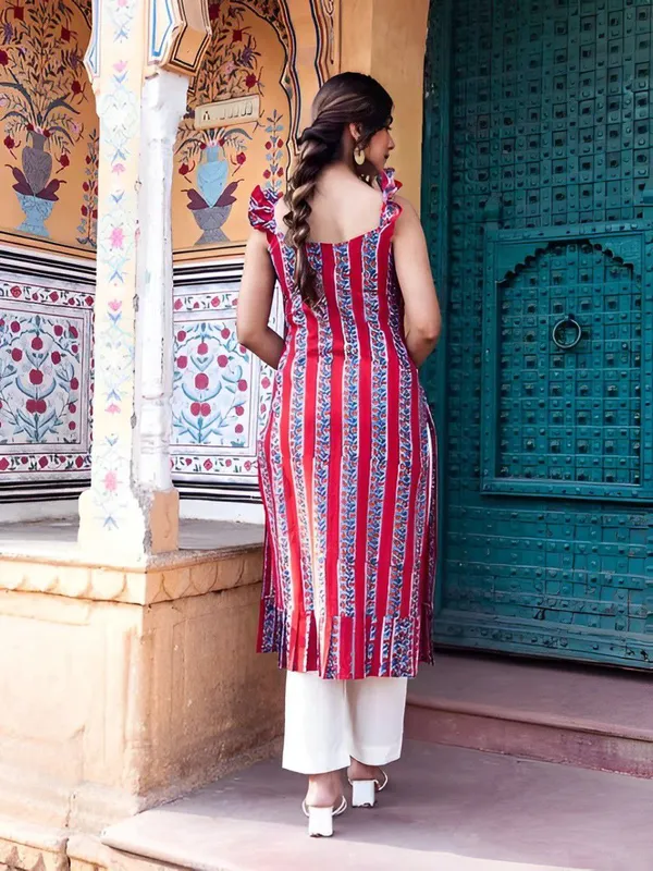 VEDRAJ_Aakarsha_Voguish_Kurtis
