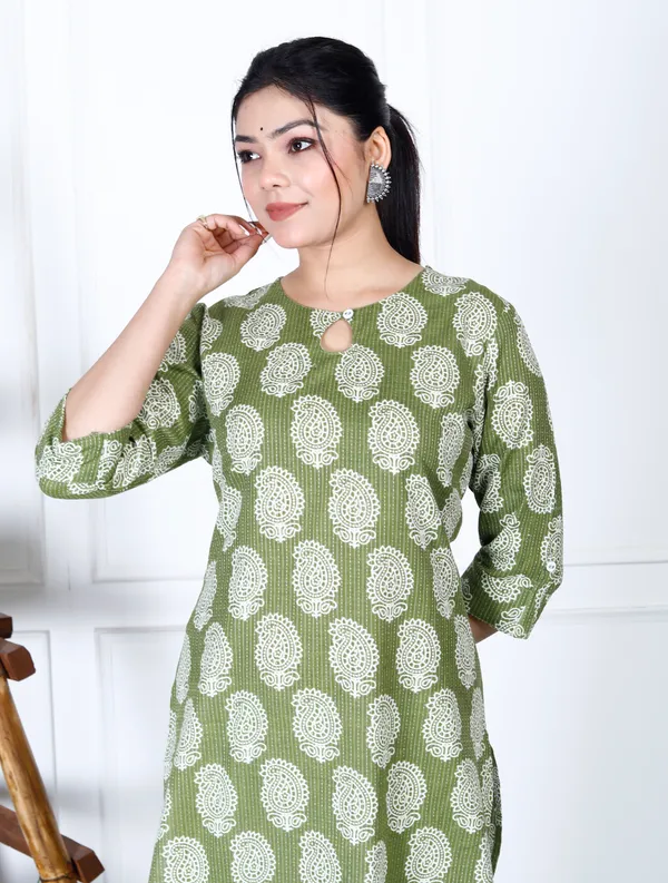 Mint_Green_Viscous_Rayon_Long_Fibres,_Extra_Softness_Kurti