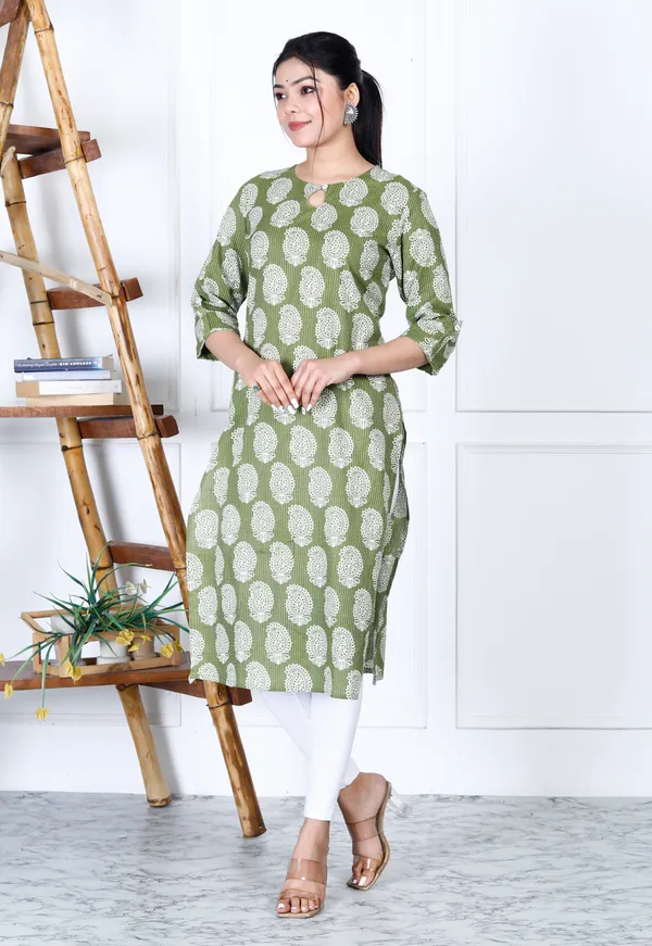 Mint_Green_Viscous_Rayon_Long_Fibres,_Extra_Softness_Kurti