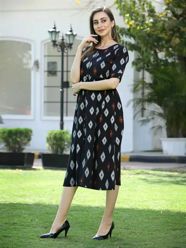 Black_Cotton_Long_Fibres,_Extra_Softness_Kurti