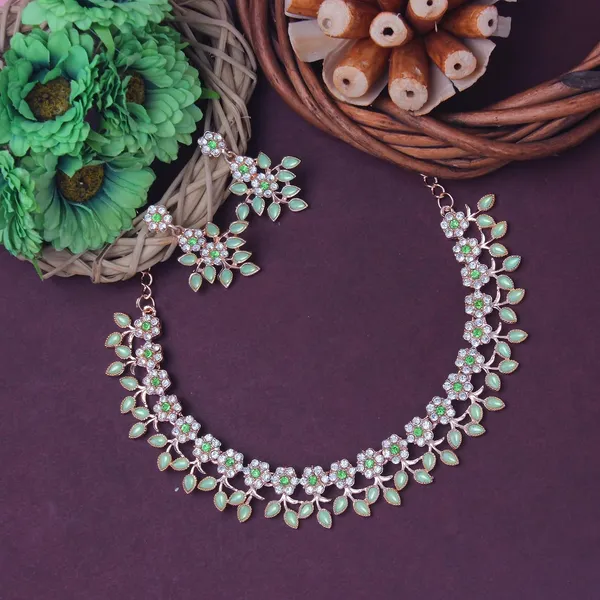 Gold_Plated_Crystal_Necklace_Jewellery_Set_with_Earrings_Suited_for_Party_Wedding_Festive_for_Women