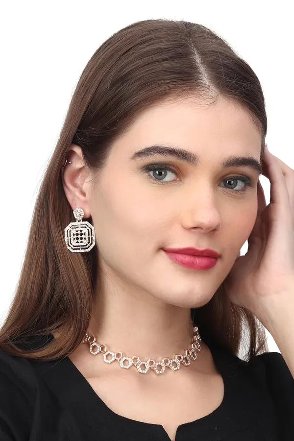Elegant_Design_American_Diamond_AD_Necklace_Jewellery_Set_with_Earrings_for_Women_Suited_for_Wedding,_Party,_Engagement
