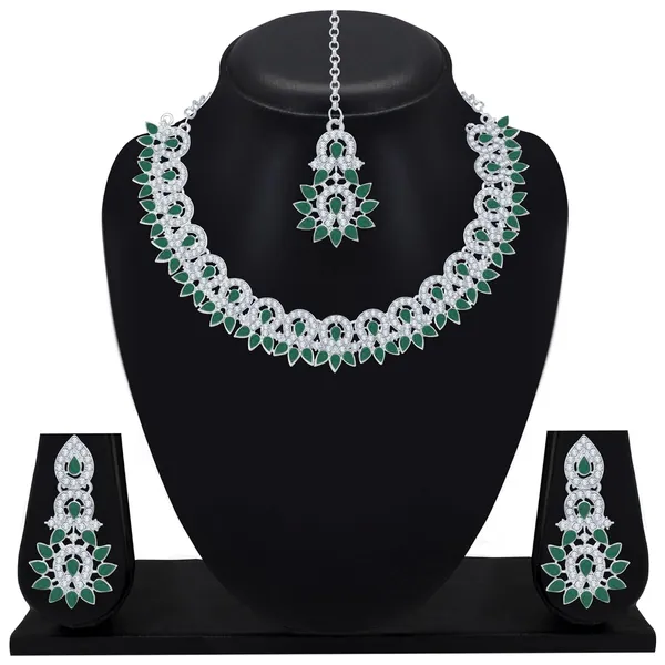 Crystal_Necklace_Jewellery_Set_with_Earrings_and_Maang_Tikka_for_Women_&_Grils