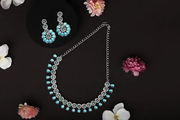 Kundan_and_American_Diamond_Necklace_Jewellery_Set_with_Earrings_for_Women