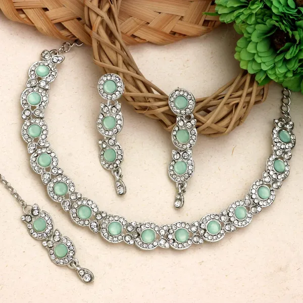 Silver_Plated_Necklace_Jewellery_Set_with_Earrings_&_Manng_Tikka_for_Women_&_Girls_for_Party_&_Wedding_Collection